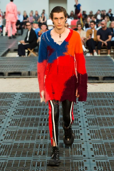 Look 26